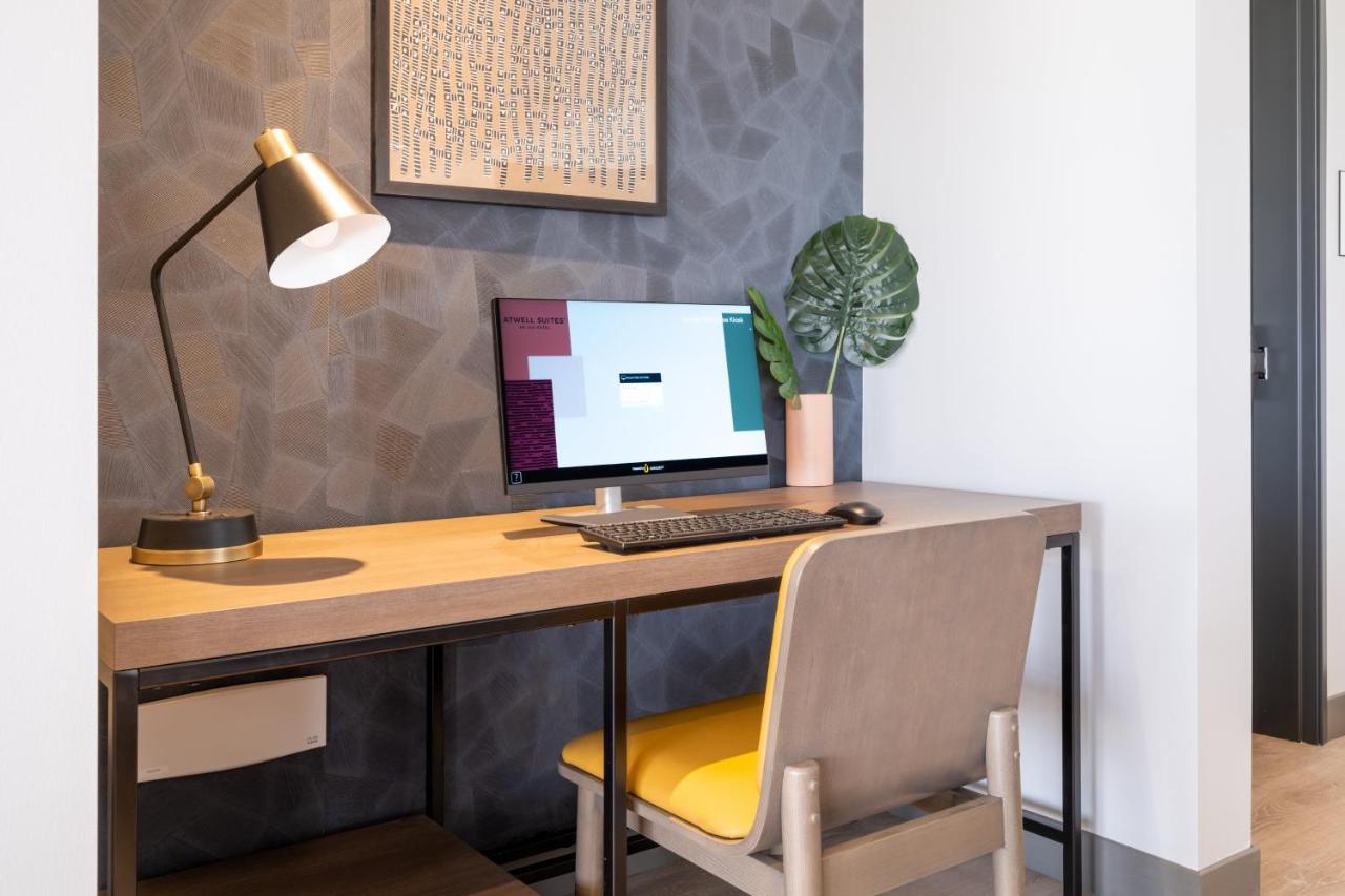 Atwell Suites - Denver Airport Tower Road By Ihg Экстерьер фото